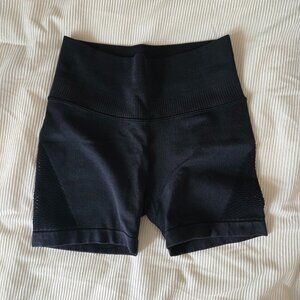 Women's JoyLab Black Biker Short - Small